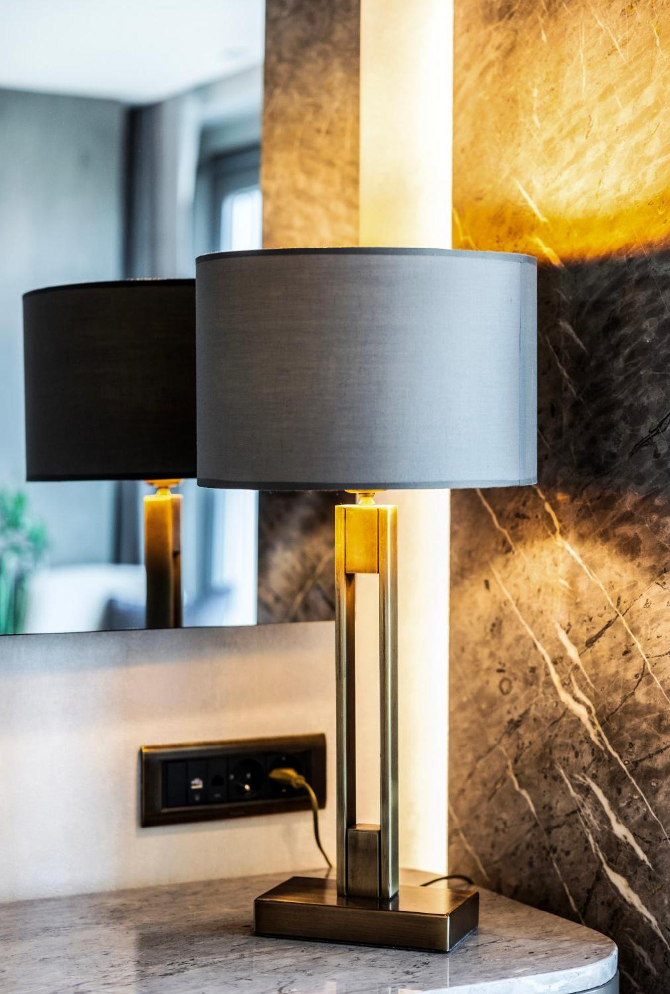 The Maestro Hotel Istanbul Bagian luar foto
